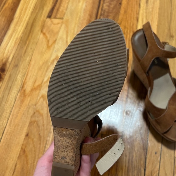 Michael kors brown wedges - Picture 3 of 10